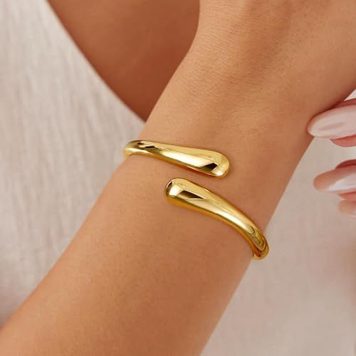 Wrap-hinge cuff